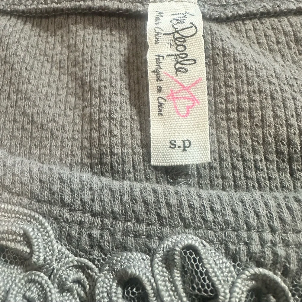 Free People Gray Lace & Ribbon Decorative Trimmed Waffle Knit Top‎